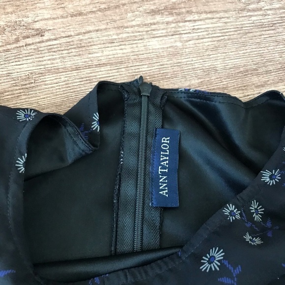 Vintage Ann Taylor Daisy Black Dress with sleeves - Picture 5 of 7